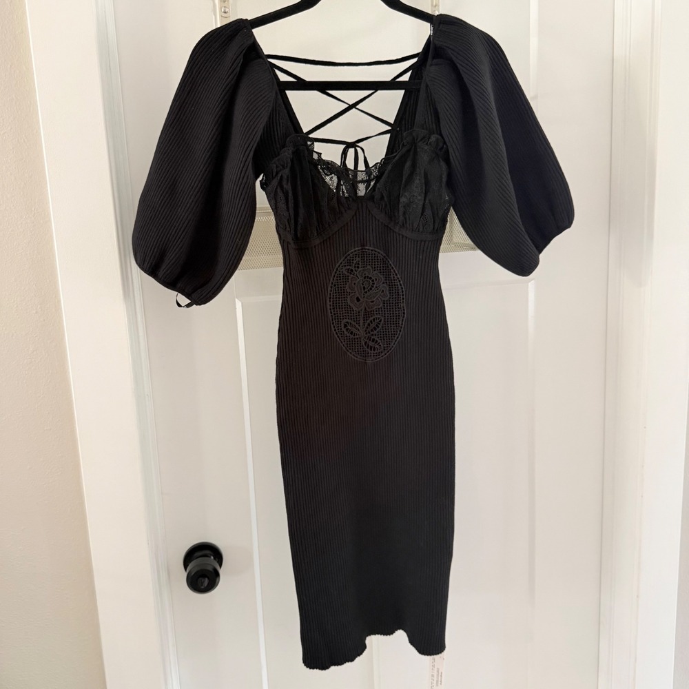 NWT S For Love & Lemons Black Ribbed Lace Up Puff Sleeve Rose Cutout Midi Dress